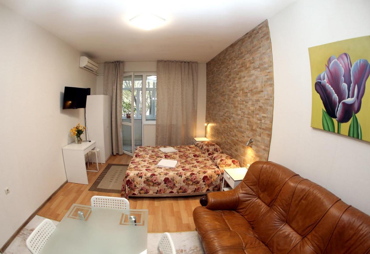 Colored House Apartments София Экстерьер фото