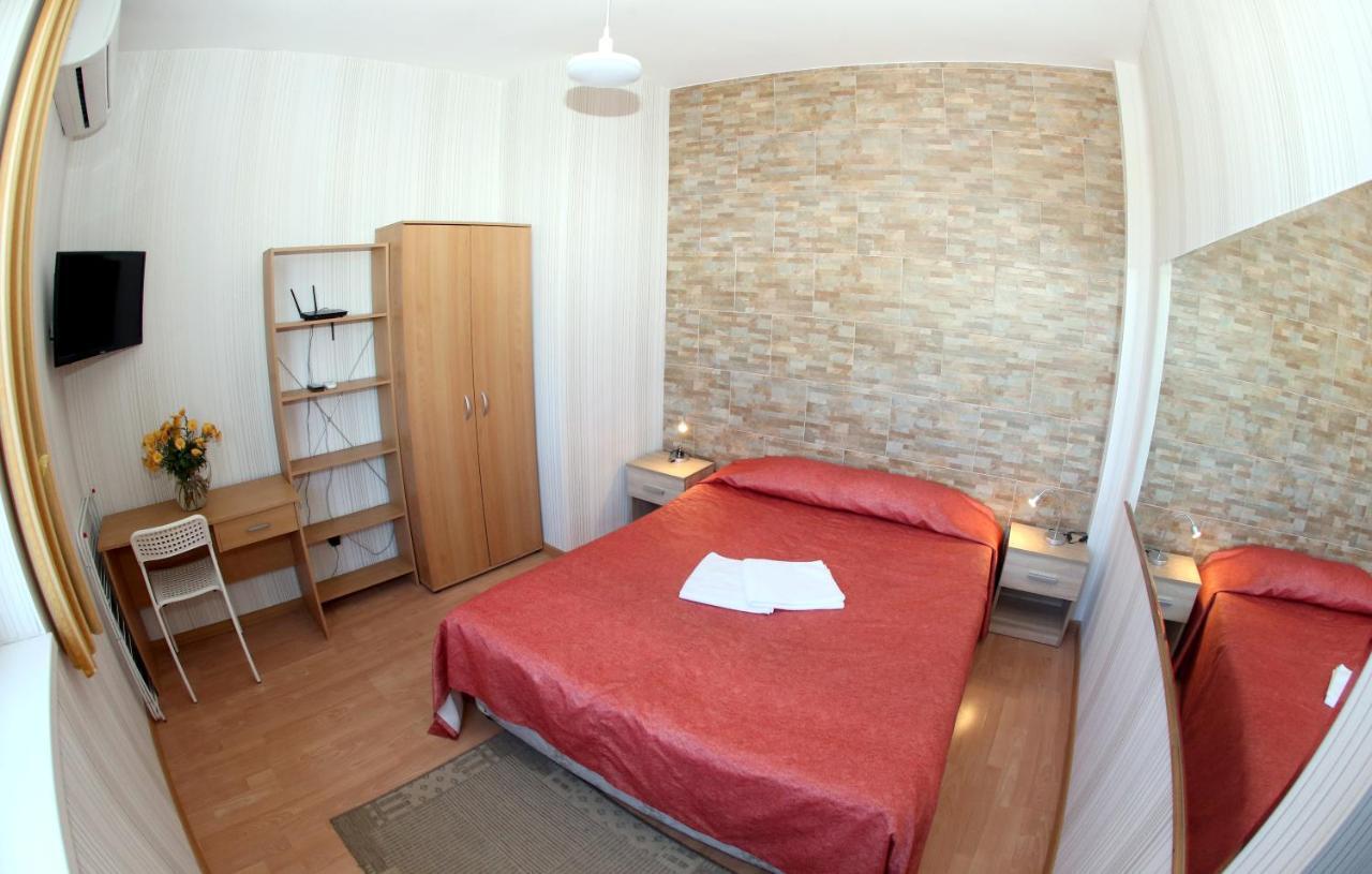 Colored House Apartments София Экстерьер фото